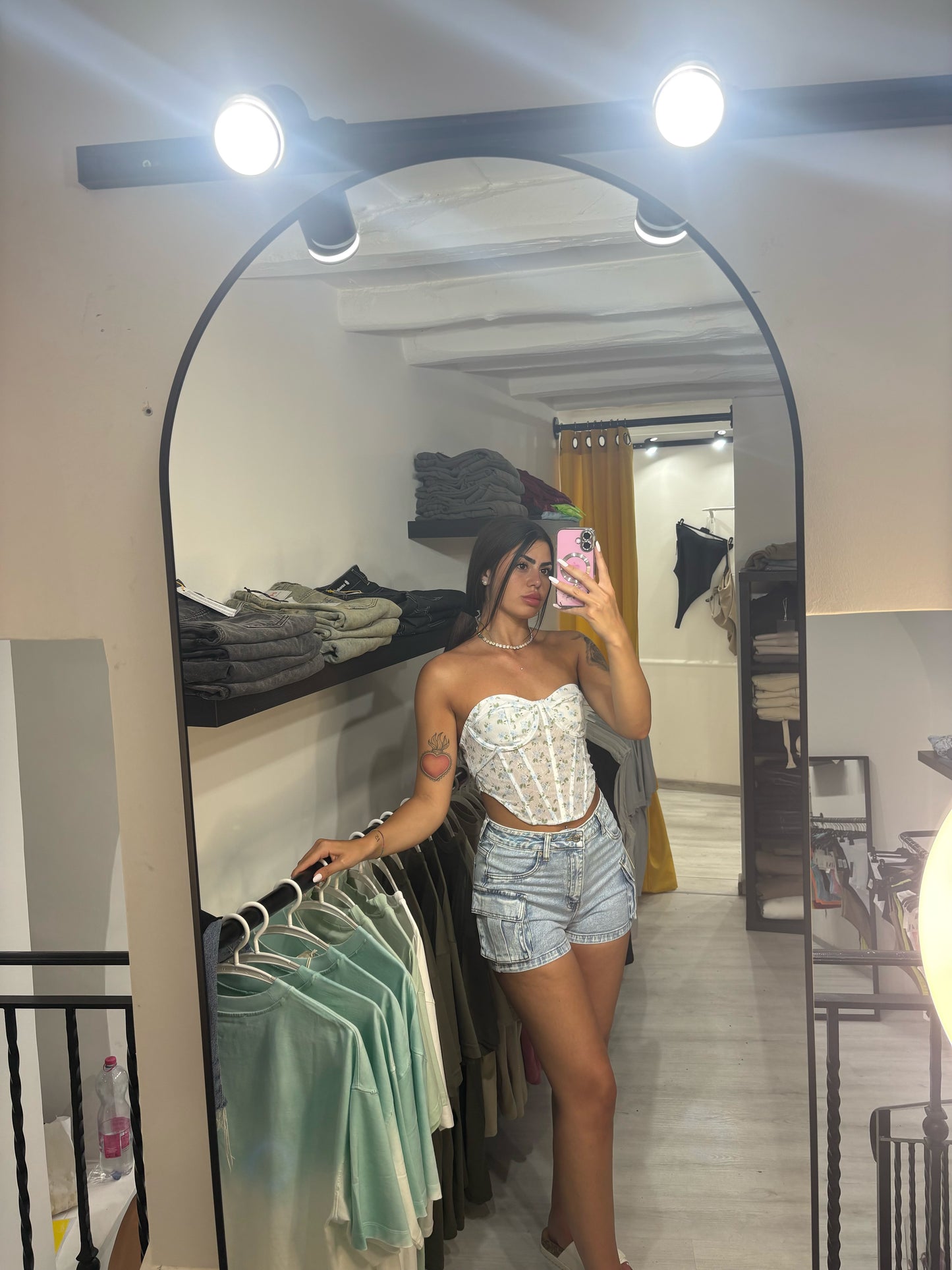 Corsetto flower