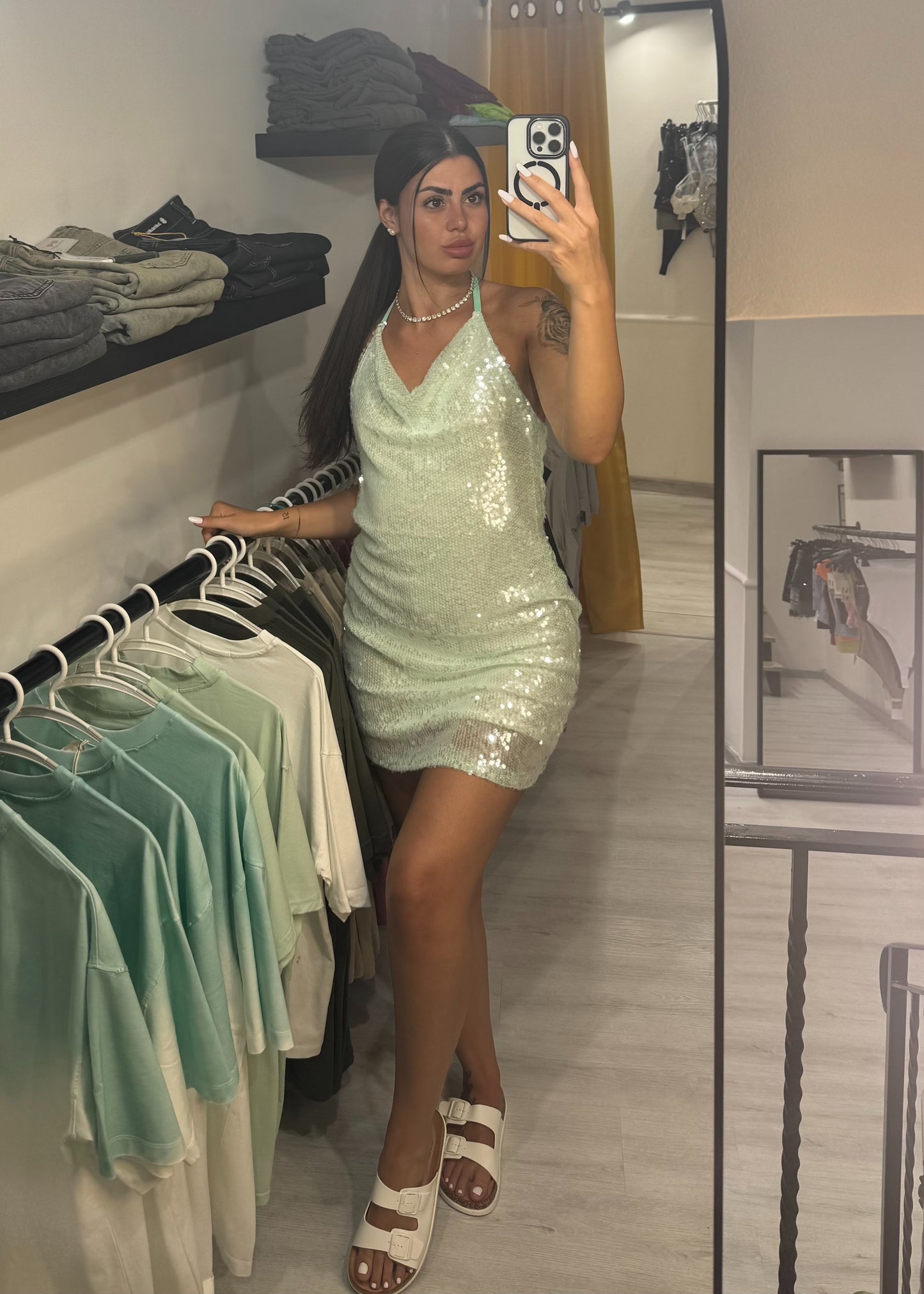 Dress palliates